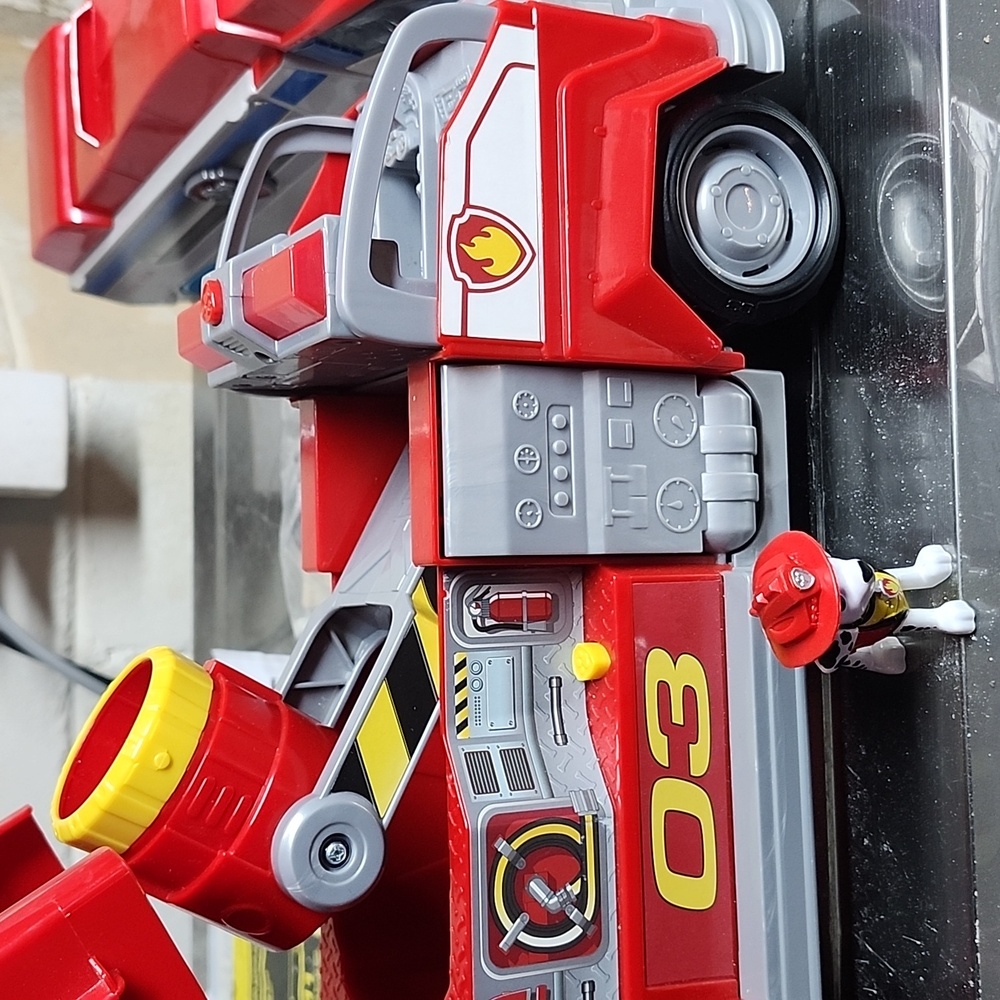 🚒LIKE NEW!🐾PAW PATROL Red Fire Truck Toy w/Marshall Pup - Picture 3 of 16